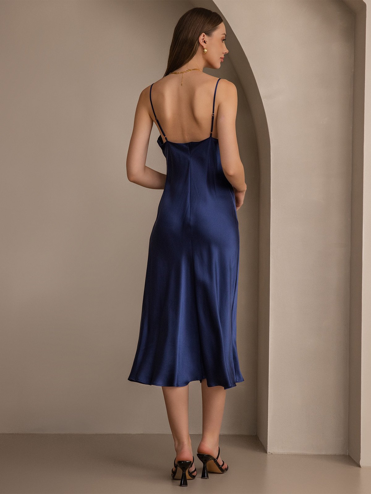 SERAPHINA - Langes Seidenkleid mit Spaghettiträgern für Damen