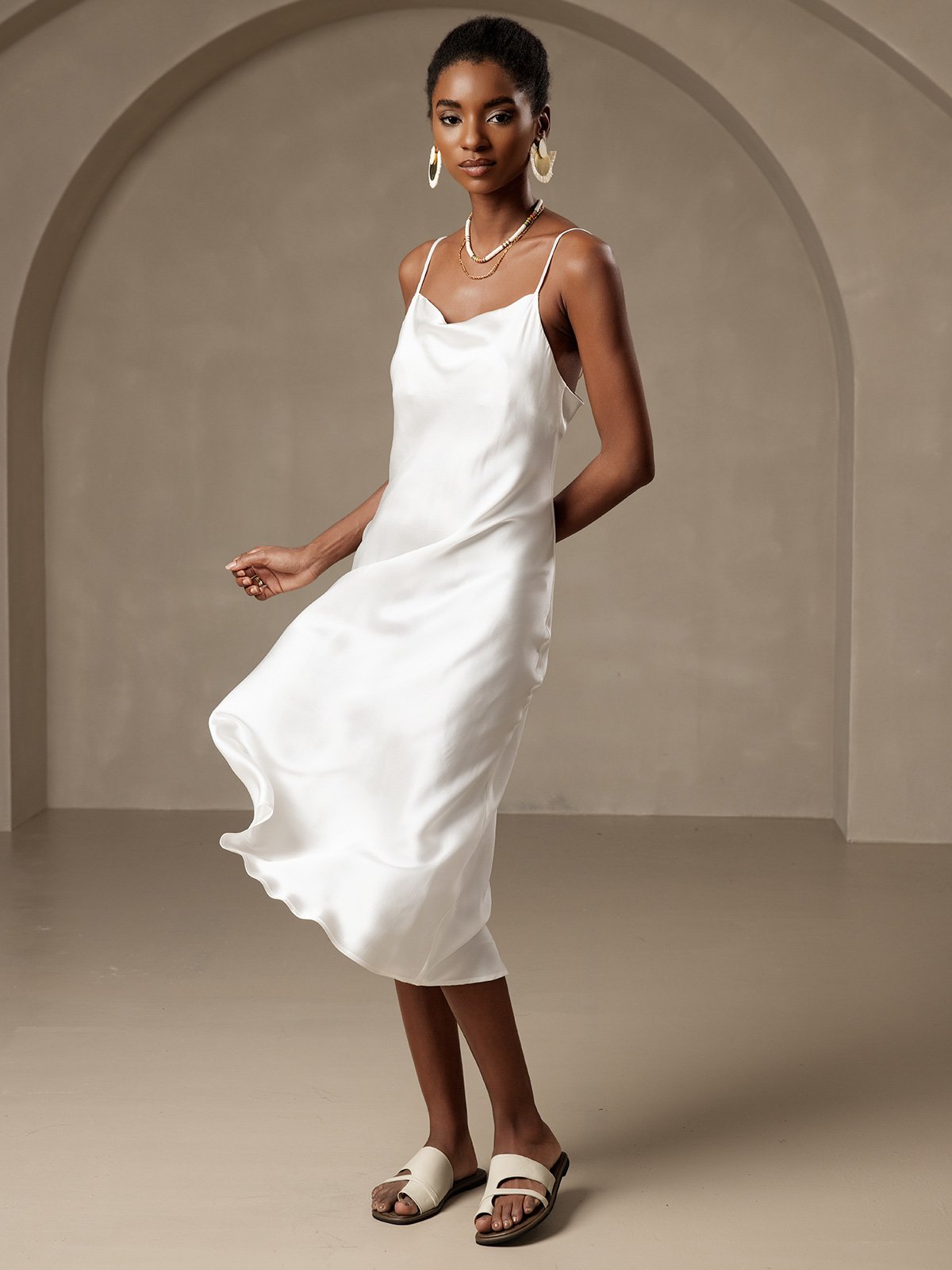 SERAPHINA - Langes Seidenkleid mit Spaghettiträgern für Damen